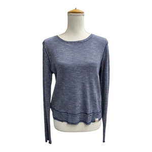 Vimmia long sleeve athletic wear top high low size xs